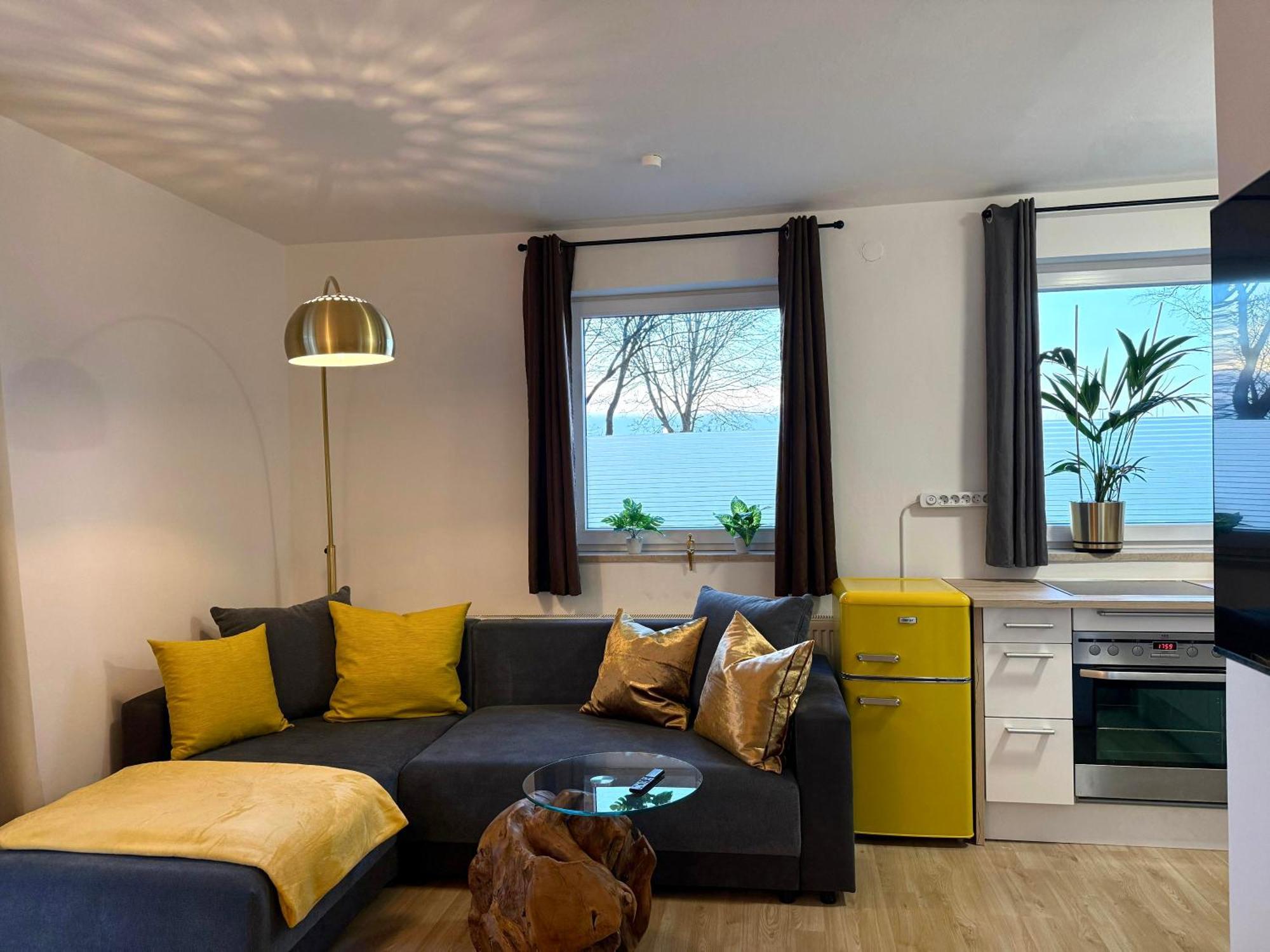 Yay - 65M2 Apartment Am Bahnhof - Smart Tv - Internet - Kaffee - Waschmaschine - Trockner Muehldorf am Inn Luaran gambar