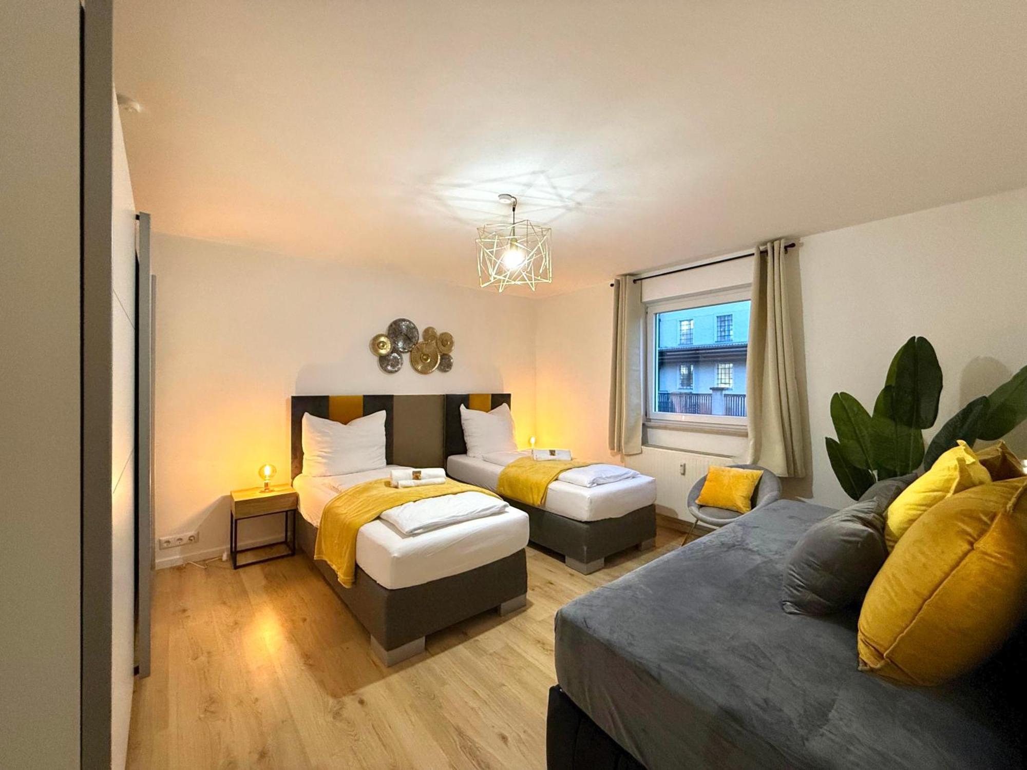 Yay - 65M2 Apartment Am Bahnhof - Smart Tv - Internet - Kaffee - Waschmaschine - Trockner Muehldorf am Inn Luaran gambar