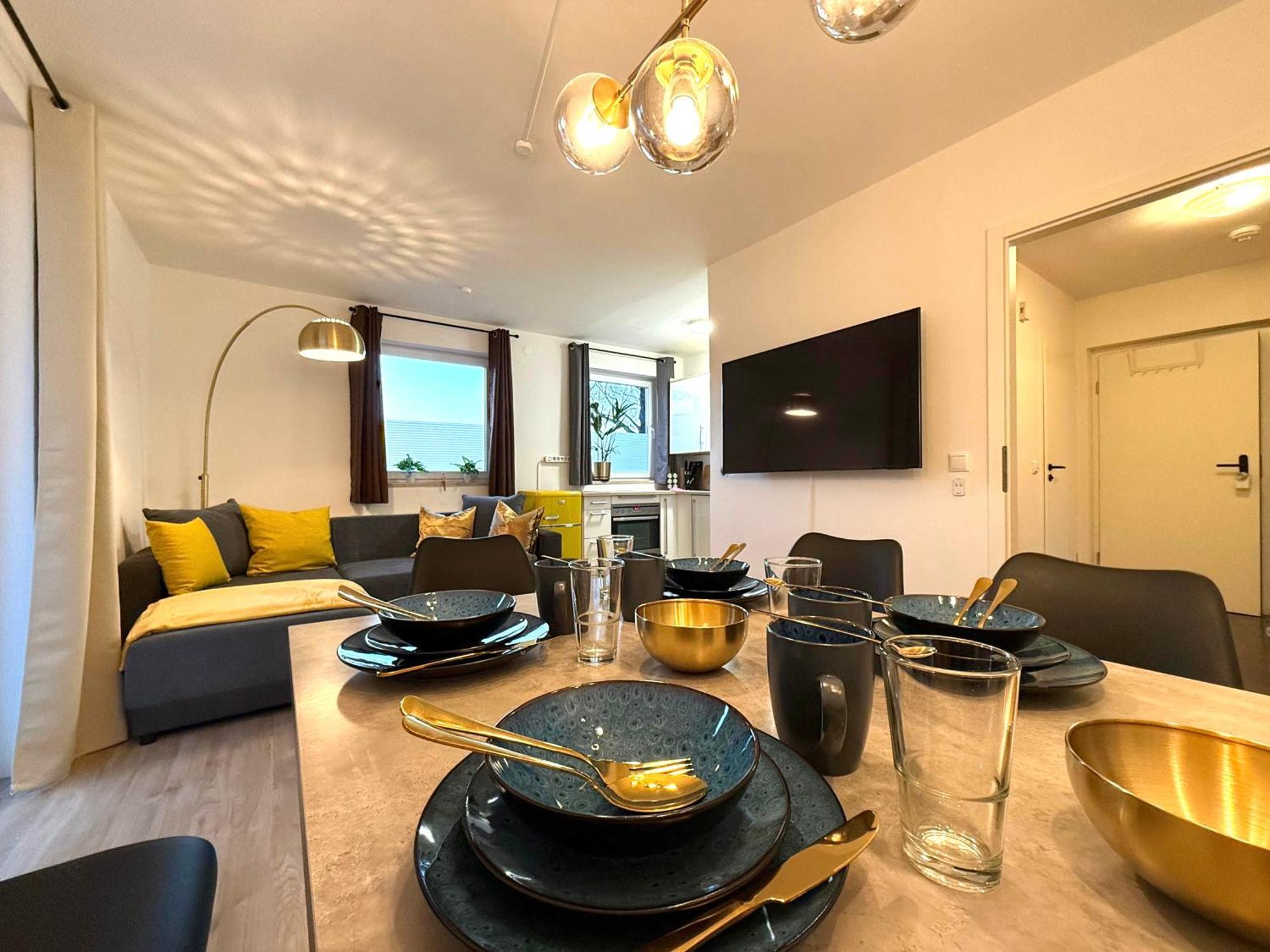 Yay - 65M2 Apartment Am Bahnhof - Smart Tv - Internet - Kaffee - Waschmaschine - Trockner Muehldorf am Inn Luaran gambar